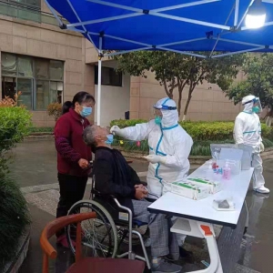 首轮结果均为阴性！三墩镇核酸检测有序进行中